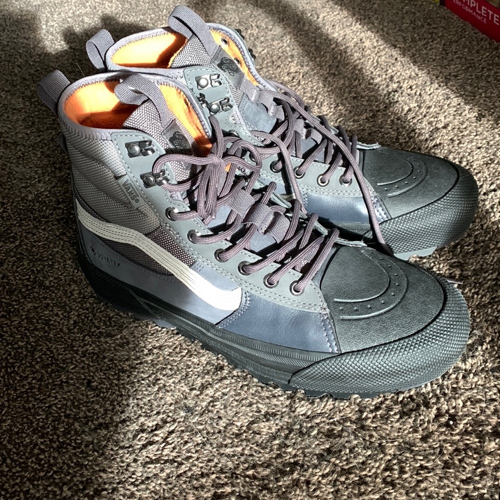 Mens 9 , Stealth / Black Asphalt , SK8-HI Gore-Tex MTE-3